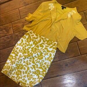 Ann Taylor White and Yellow Mini Pencil Skirt Resort Wear